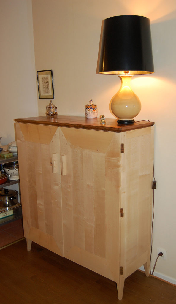 Sculpture sur bois, restauration de mobilier, sculpture argile